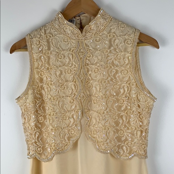 Brilliante Vanilla Evening Gown With Ornate Beads - Picture 3 of 8